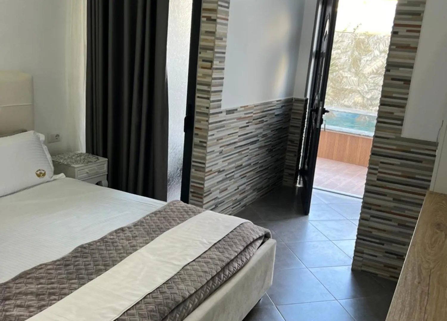 Ilio Boutique Hotel Ksamil 4*,