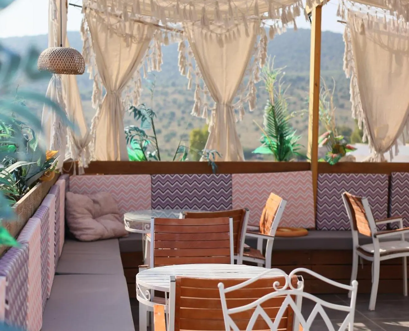Ilio Boutique Hotel Ksamil 4*,  Albánie