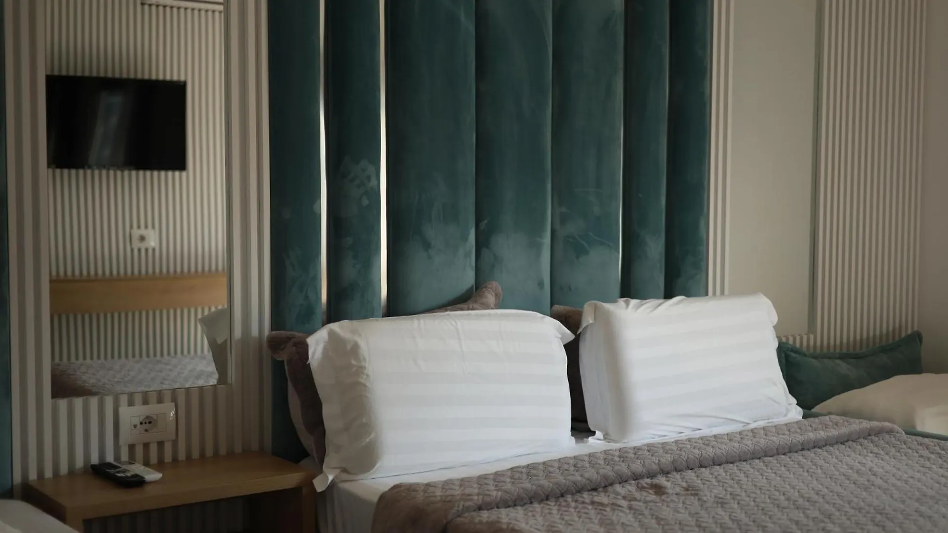Ilio Boutique Hotel Ksamil