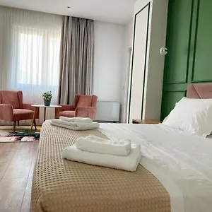 Ginger Aparthotel Tirana