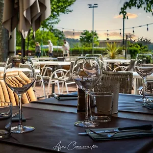 Logis Du Champ De Mars Hotel