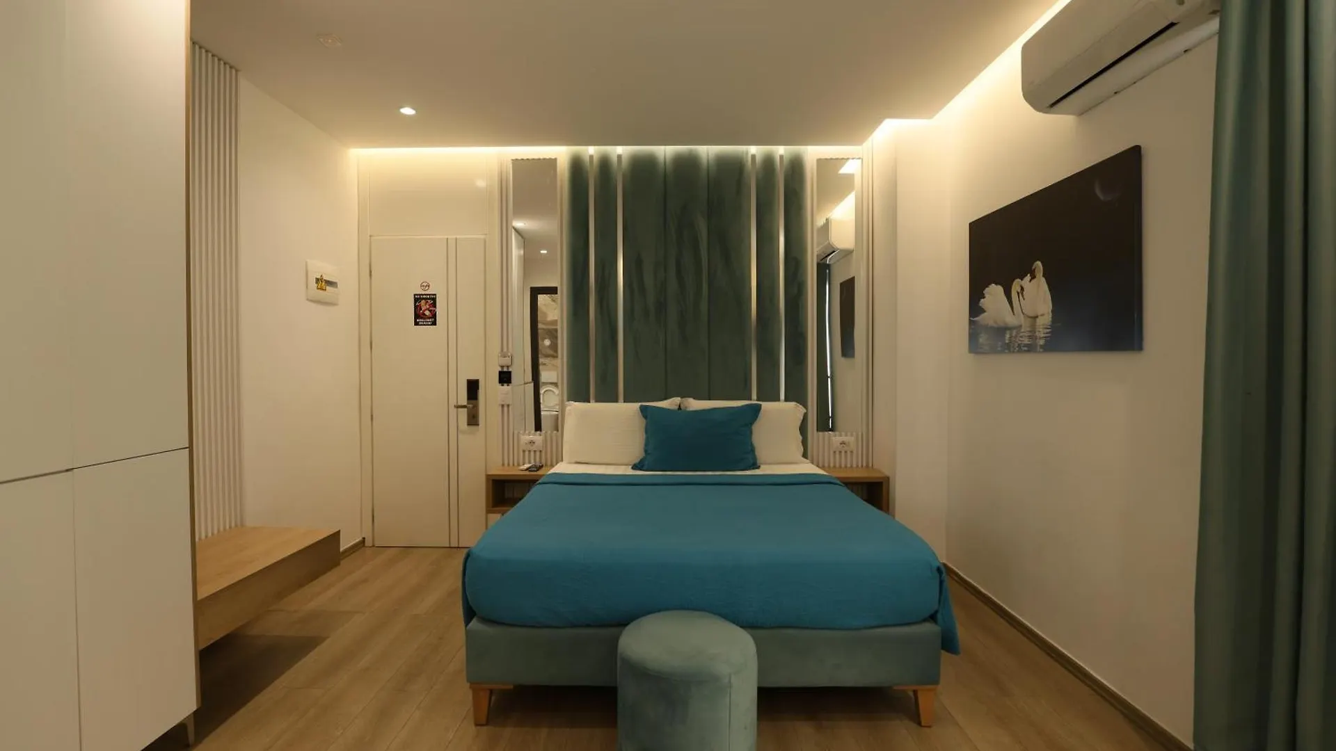 Hotel Ilio Ksamil 4*,